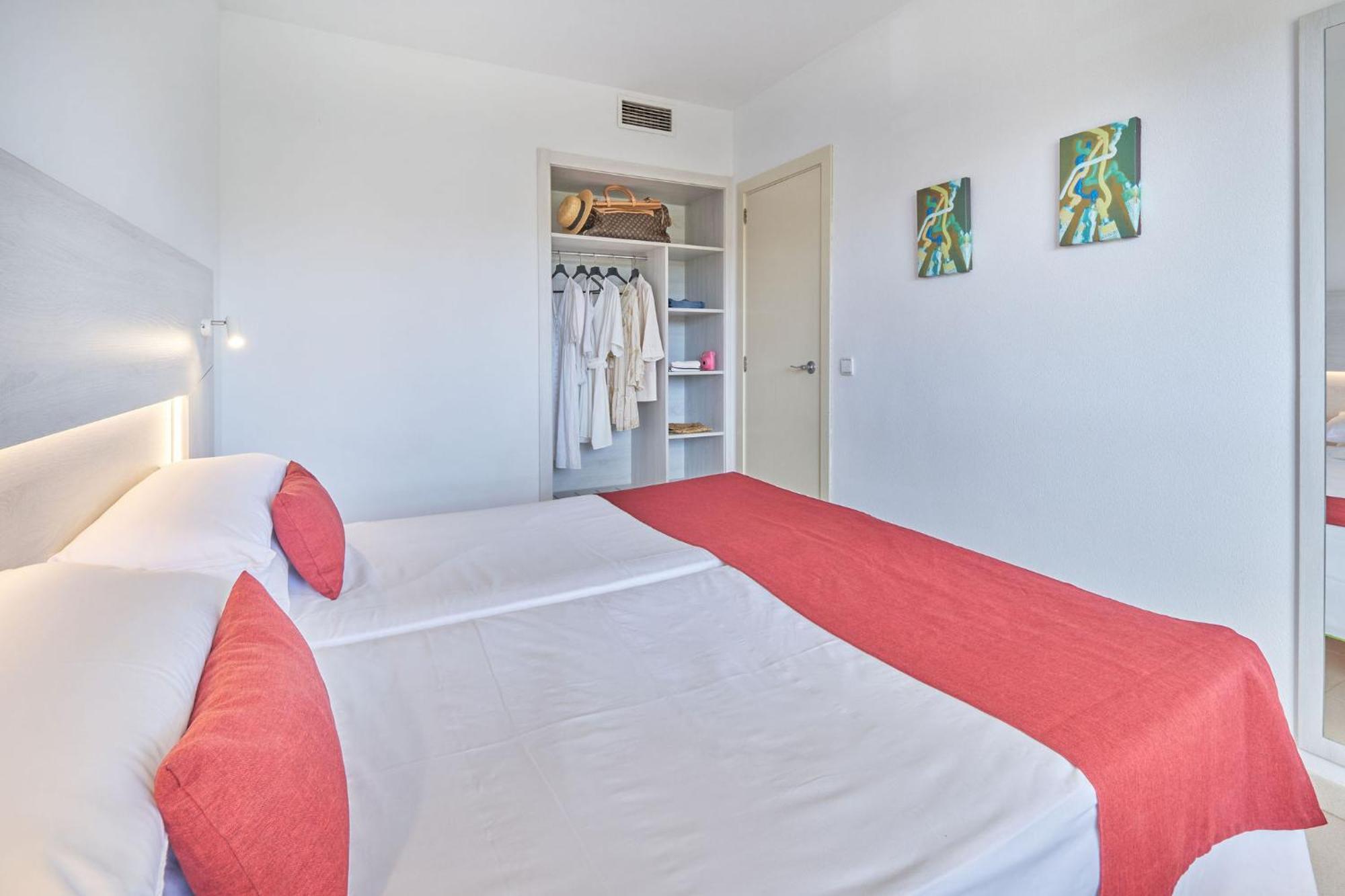 Hotel Illot Suites Cala Ratjada (Mallorca) Exterior foto